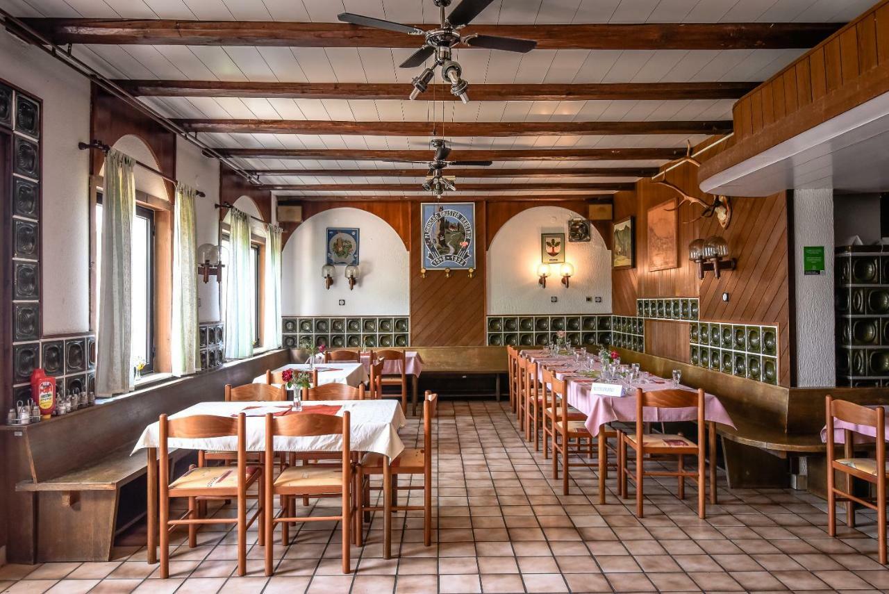 Planinski Dom Na Kalu Bed and Breakfast Dol pri Hrastniku Buitenkant foto