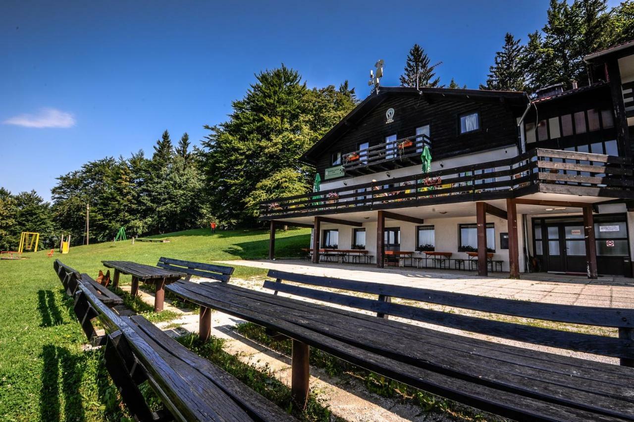 Planinski Dom Na Kalu Bed and Breakfast Dol pri Hrastniku Buitenkant foto