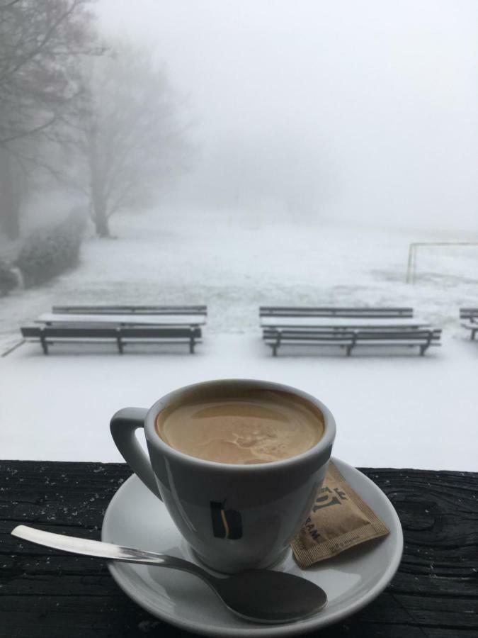 Planinski Dom Na Kalu Bed and Breakfast Dol pri Hrastniku Buitenkant foto